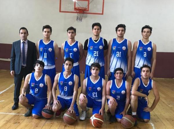 Basketbol takımımız Nesimi Rayonu şampiyonu oldu.